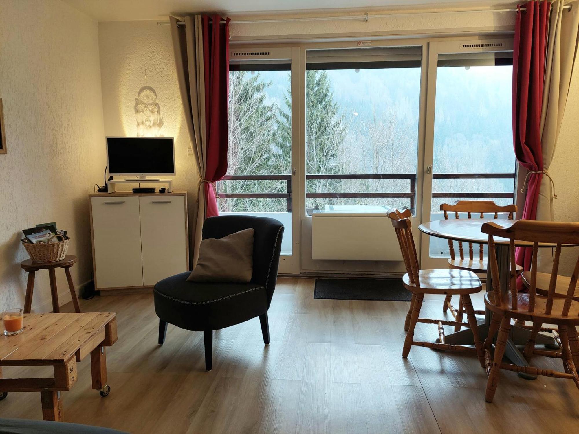 Appartement Calme Et Apaisant Saint-Jean-dʼAulps Екстериор снимка